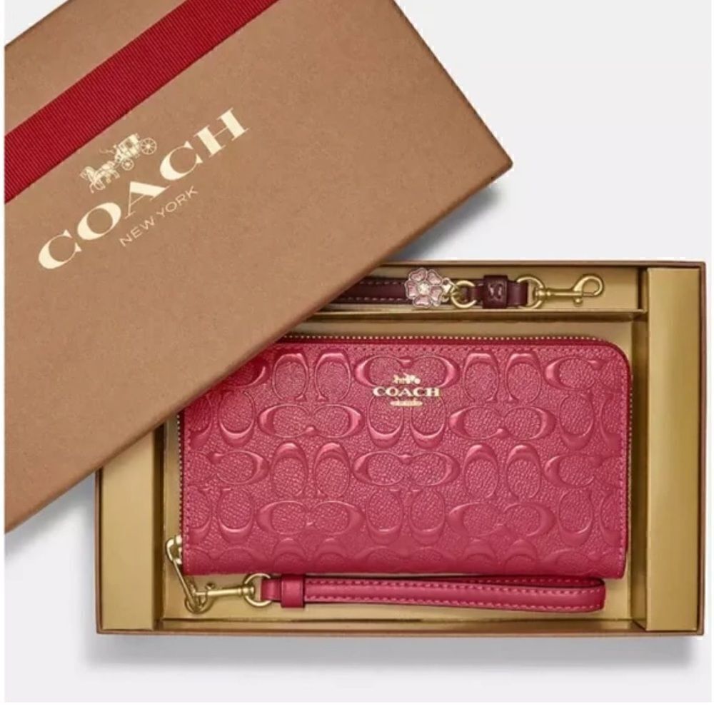 COACH NWT STRAWBERRY HAZE BOXED LONG ZIP AROUND WALLET